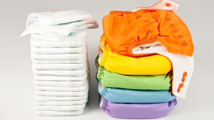 4 Advantages Of Using A Diaper vs. Dloth Nappy