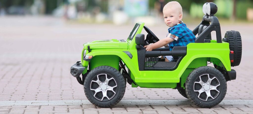 child-driver-electric-car-attraction-suv-small-1-scaled